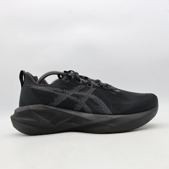 Asics Novablast 5 Men's 9.5 Athletic Running Black Carrier Grey Sneaker 1011B974 - Picture 1 of 9